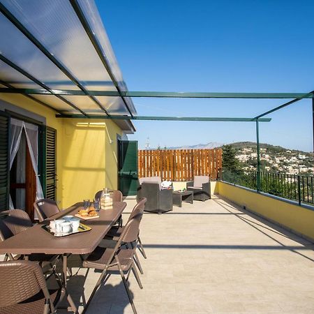 Magdalene'S House - Sea View Terrace Apartment มัสซาลูเบรนเซ ภายนอก รูปภาพ