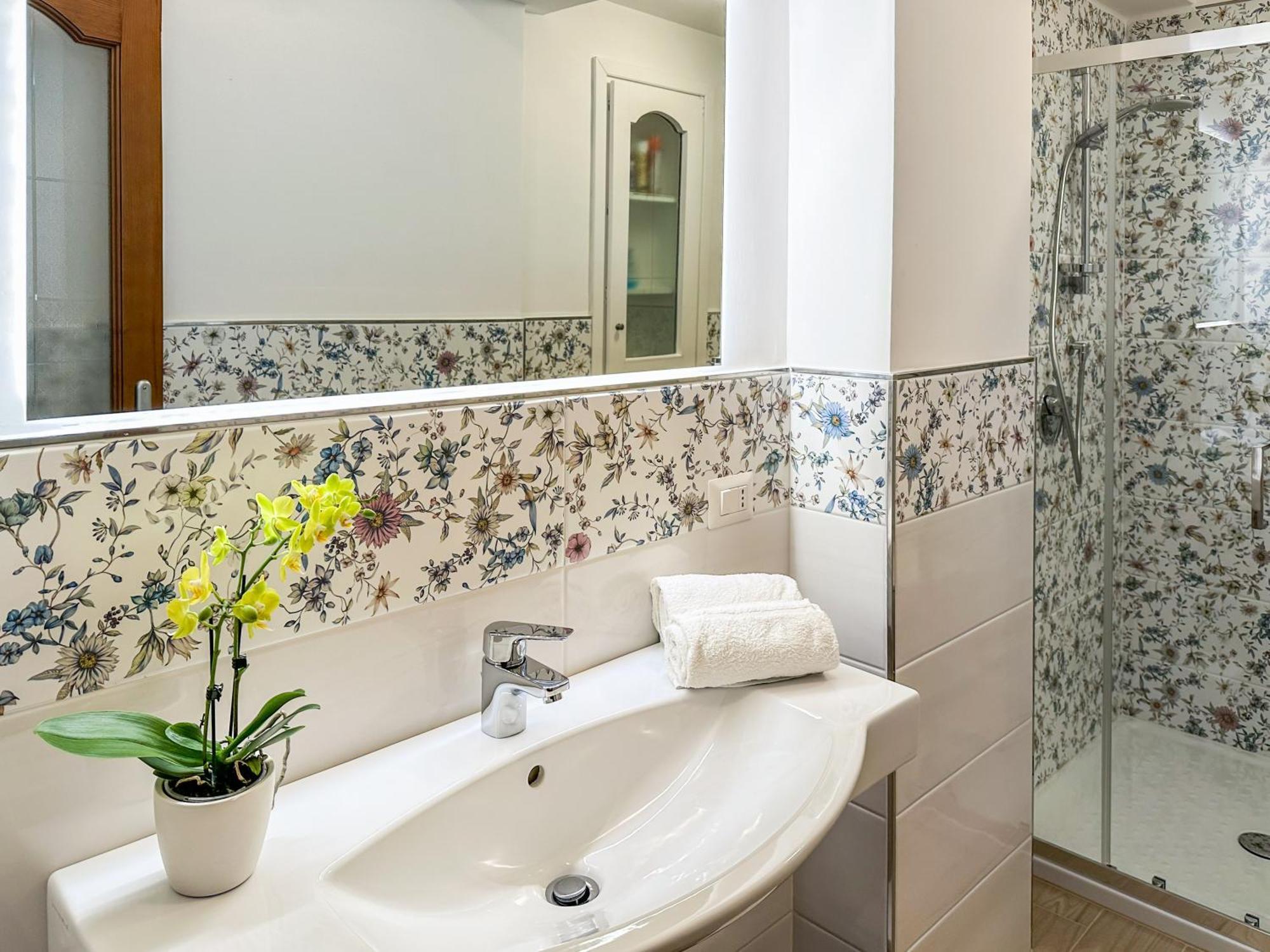 Magdalene'S House - Sea View Terrace Apartment มัสซาลูเบรนเซ ภายนอก รูปภาพ